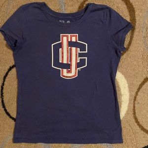 U Conn Ladies T shirt size Medium